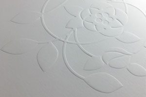 浮出し加工あり