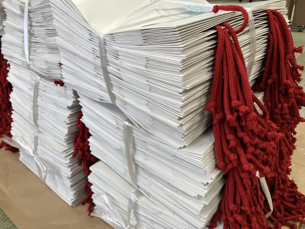 43C459C5-7D02-4E5B-B854-B53518EC4034